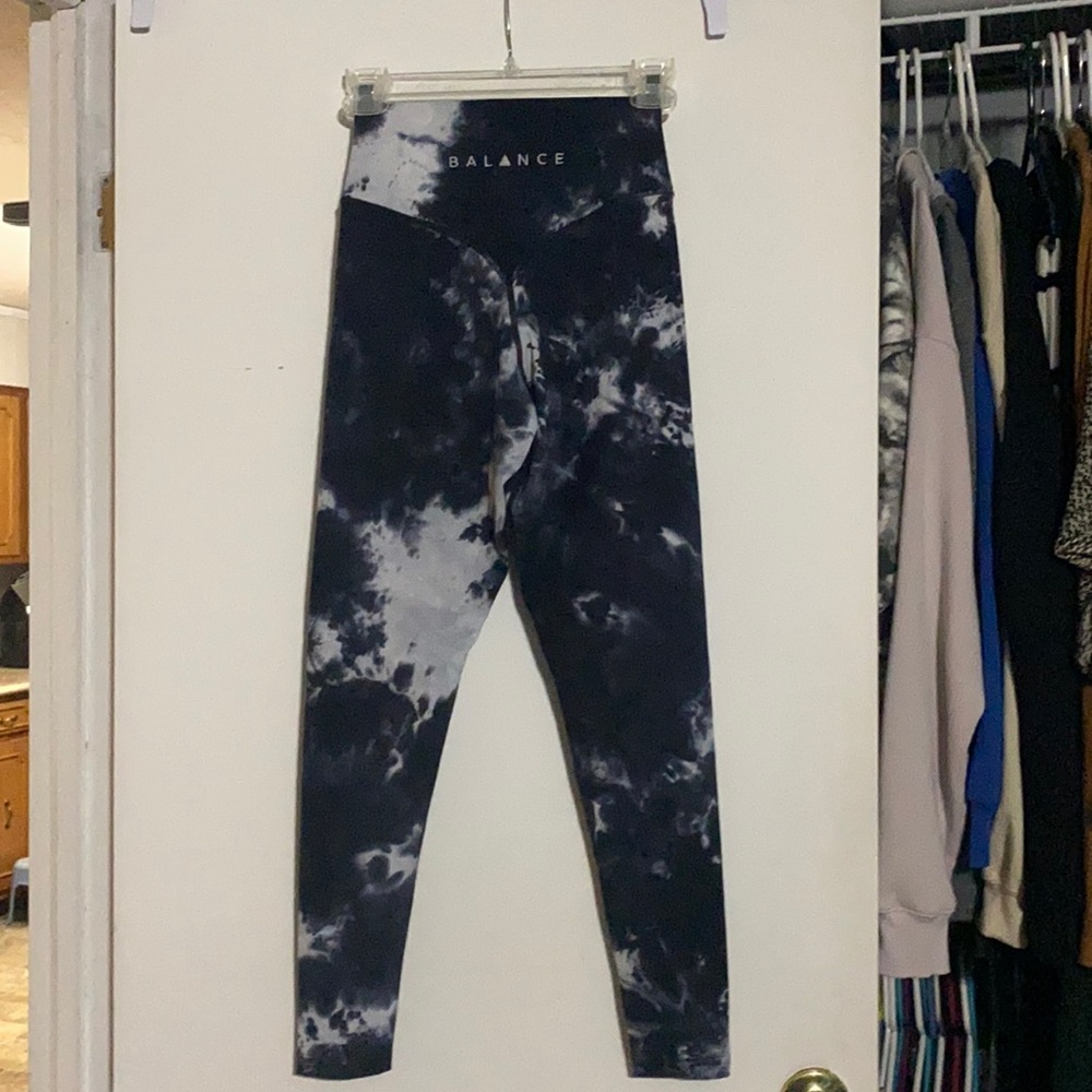 Balance Athletica atoms cloud pant